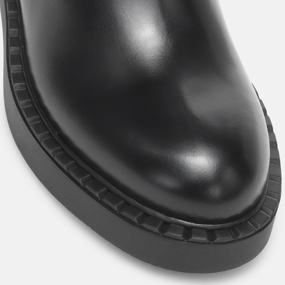 PRADA Spazzolato Leather Chelsea Boots in Black Size 39.5 - Picture 4 of 6